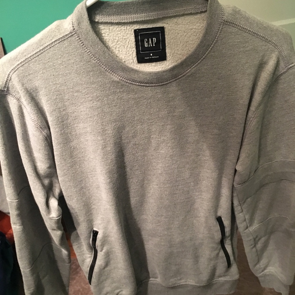 Gap Crewneck